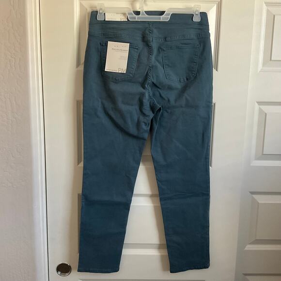 Soft Surroundings Ultimate Denim Pull On Relaxed Straight Jeans - MP - NEW - Picture 6 of 7
